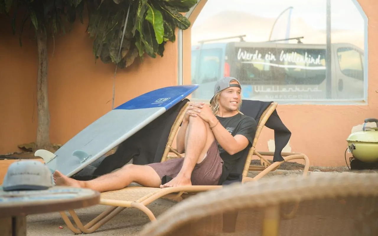 Wellenkind Surfschool Hostel La Pared