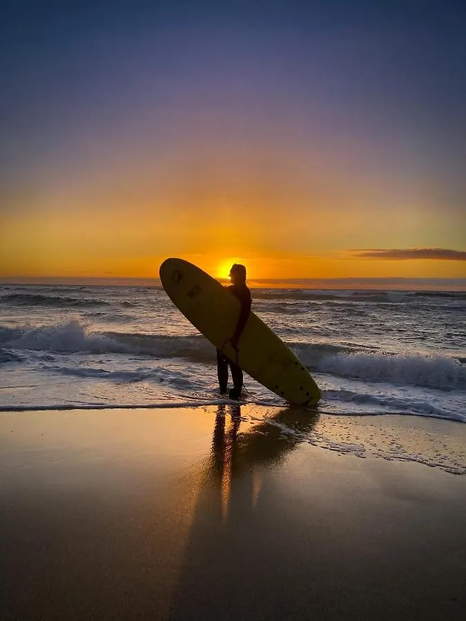 Wellenkind Surfschool Hostel La Pared